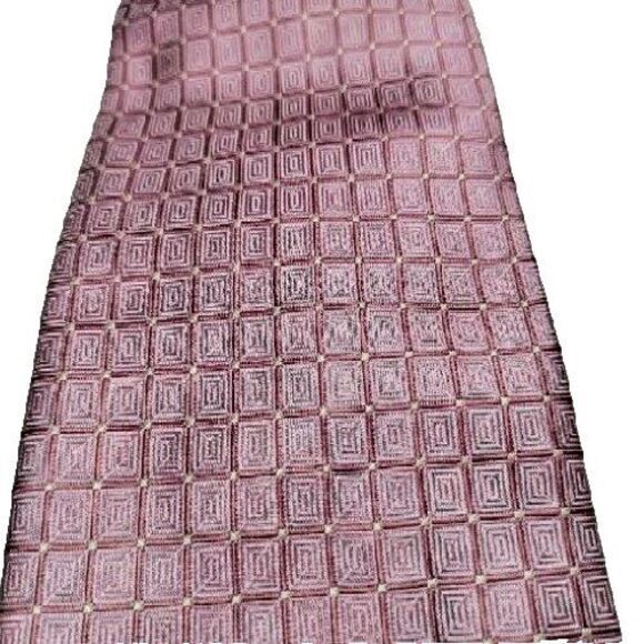 Ziggurat Hand‎ Made 100% Imported Silk Purple Geometric Tie Suit Artsy Necktie - Picture 4 of 4